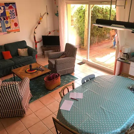 Semesterbostad Maison Bellou A La Franqui